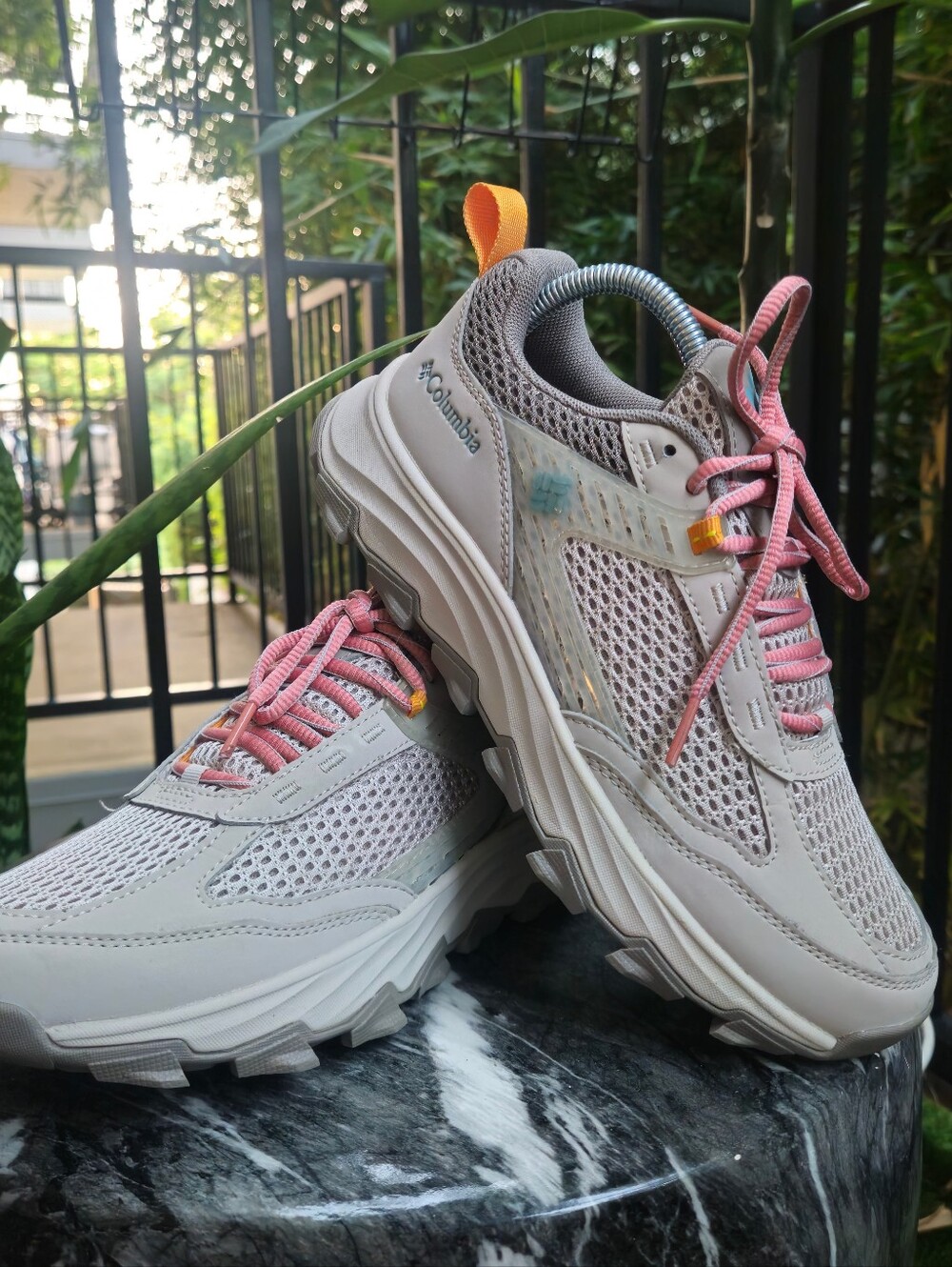 NWOT Columbia Trailstorm Peak Hiking Shoes Gray Pink Women's Size7.5 BL7444-020